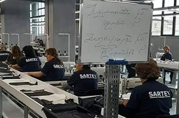 Սամվել Ալեքսանյանի գործարաններից մեկում աթոռների «ճգնաժամ» է, աշխա­տակիցները ստիպված ոտքի վրա են աշ­խատում․ «Իրավունք»